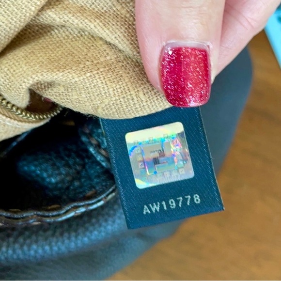 SALE!!!! 🤗🤩🤩 Vintage FENDI Selleria Bag 💋 Gorgeous, excellent condition! - Picture 6 of 10